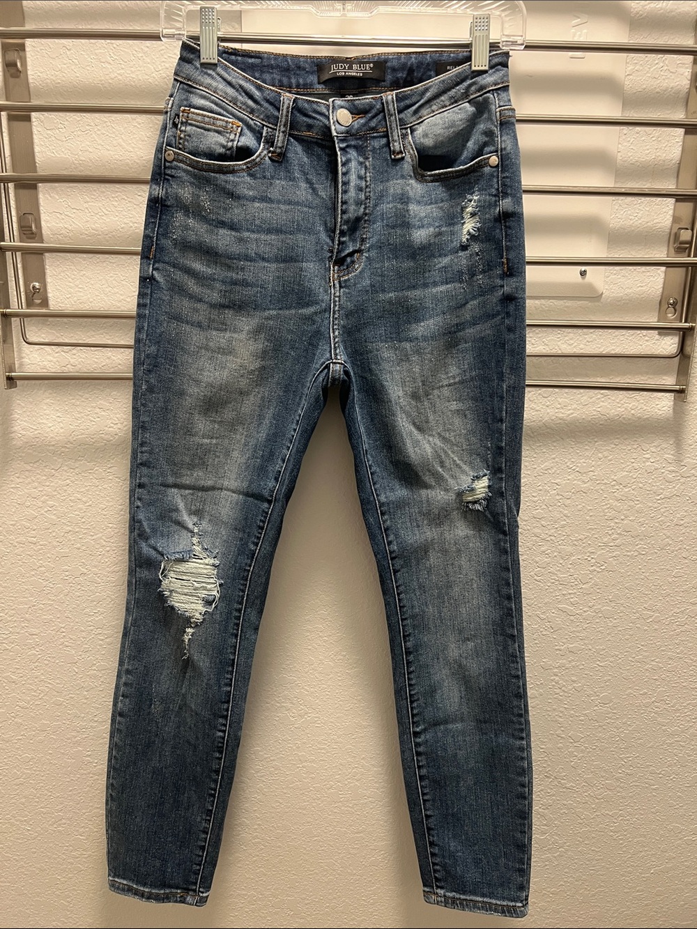 Judy Blue Medium Wash Distressed High-Rise Skinny Jeans